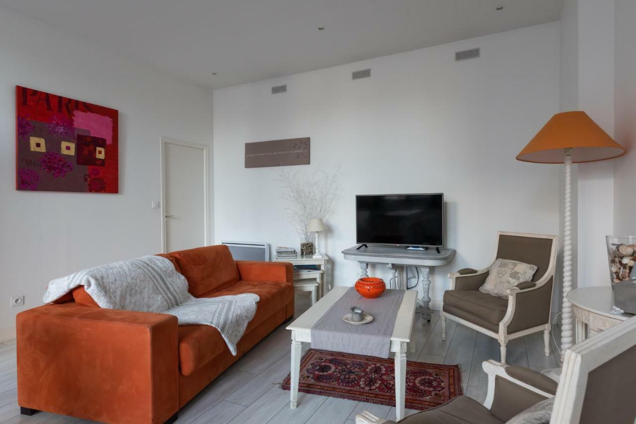 Les Gites De Claire Honfleur Exterior foto